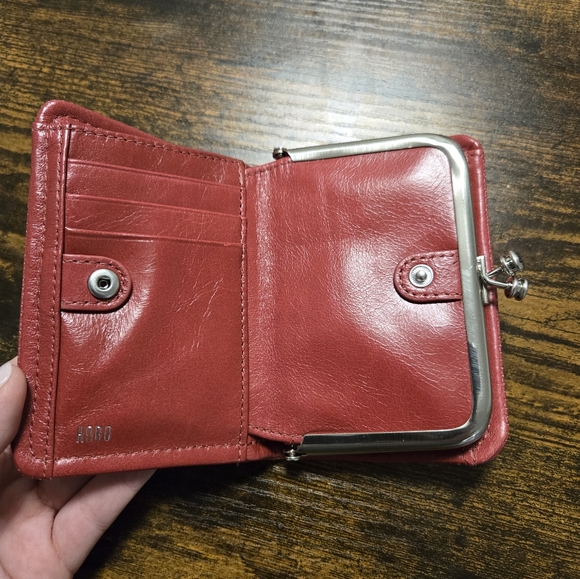 Limited Edition Hobo Wallet - Picture 2 of 6